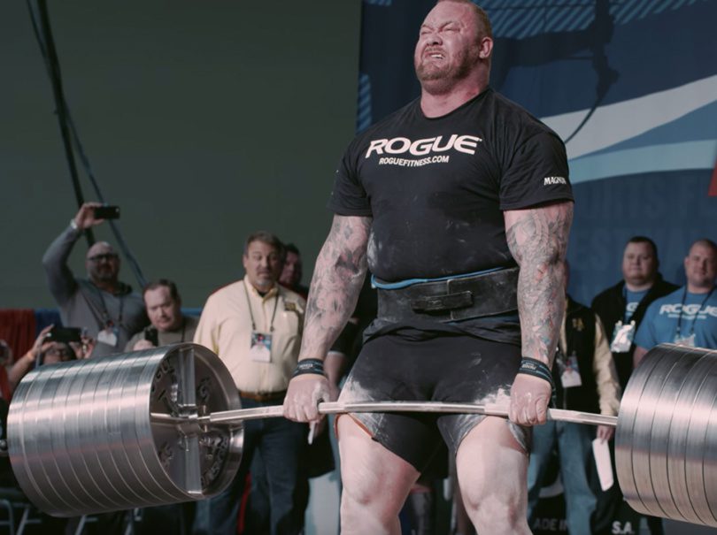 hafthor lifting over 1000 lbs on the elephant bar