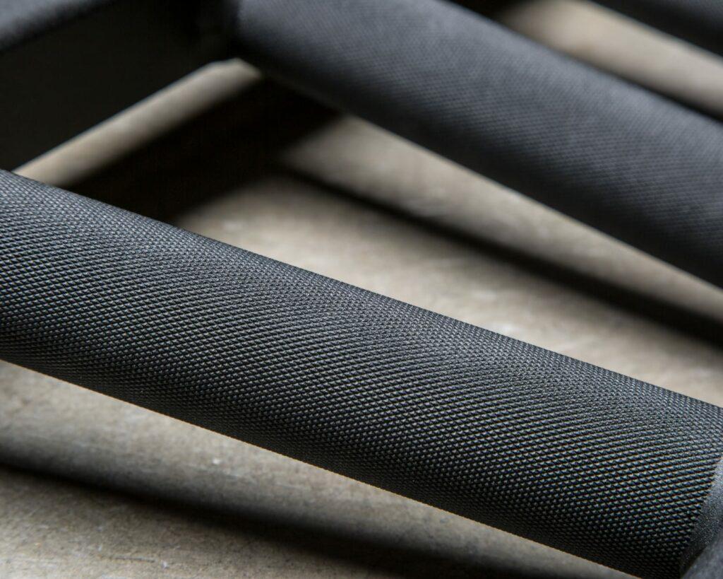 rogue multi grip bar knurling